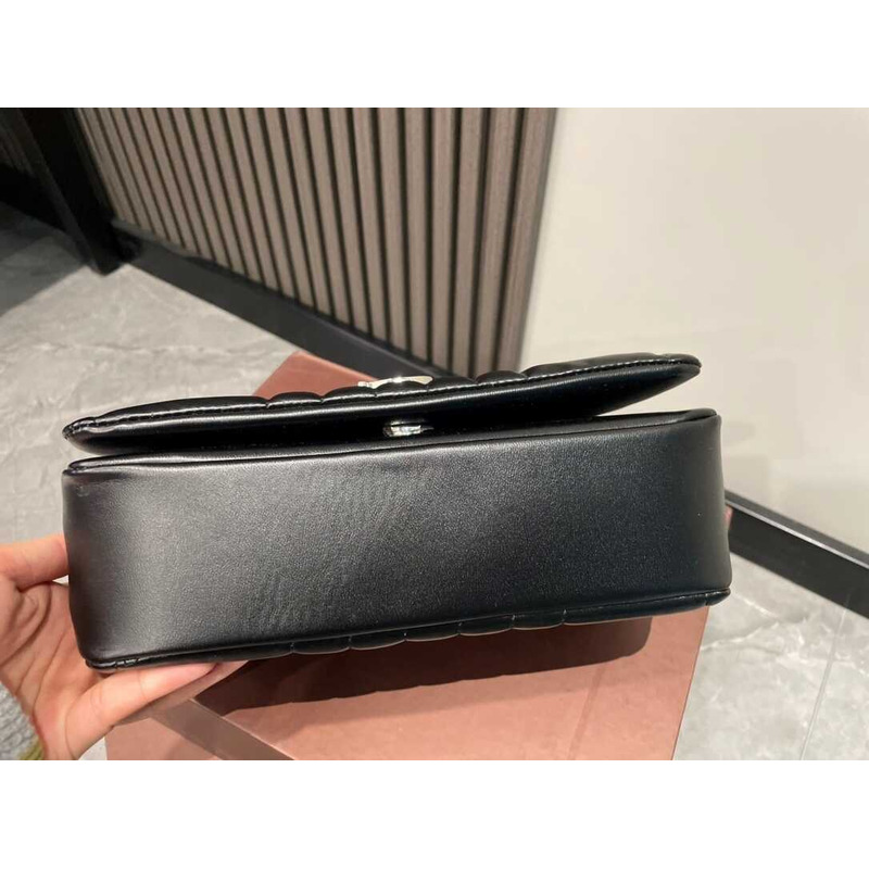 B**rry small shoulder bag