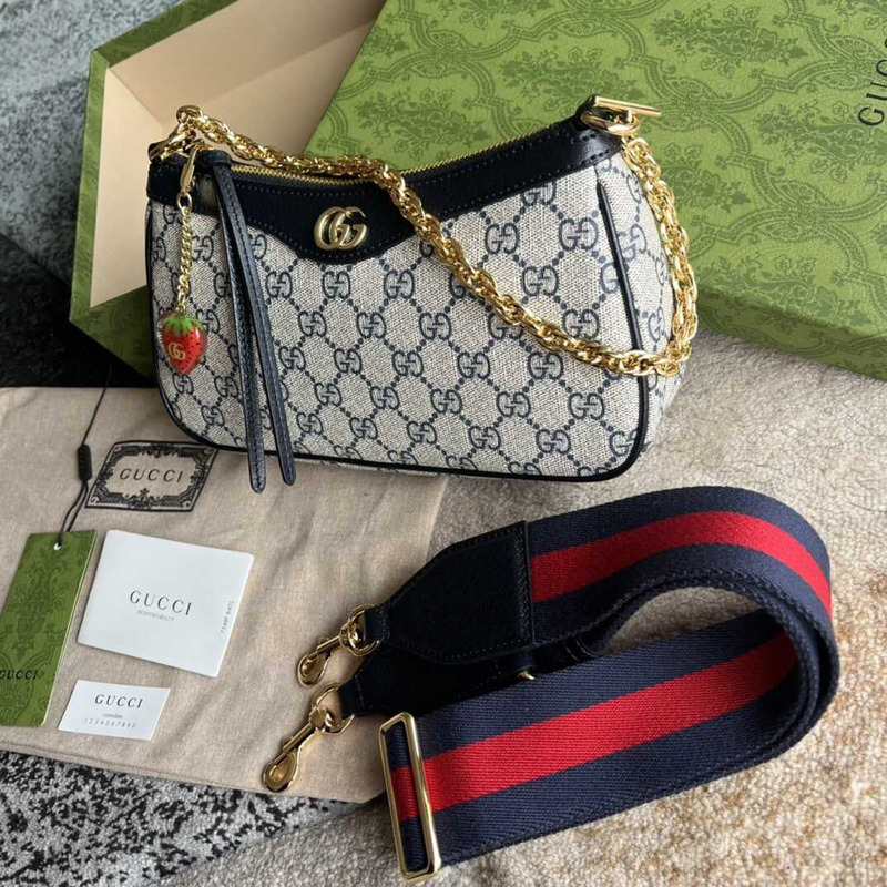 g*u*i ophidia small gg S*p*e shoulder bag in black