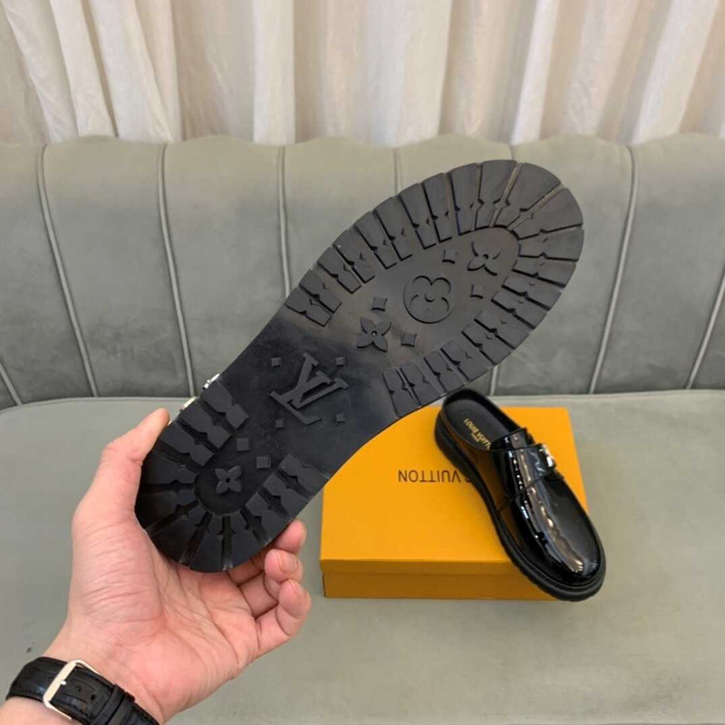 l**is V*t*n patent leather designer unique clogs