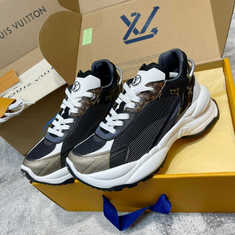 l**is V*t*n run 55 sneakers black