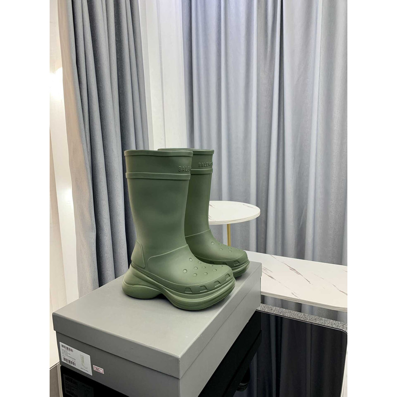 ba*len*cia*ga x Cr*0*s rubber boot army green