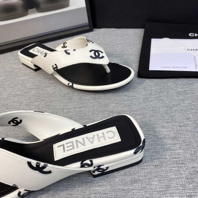 Ch*el leather flip flops sandals white