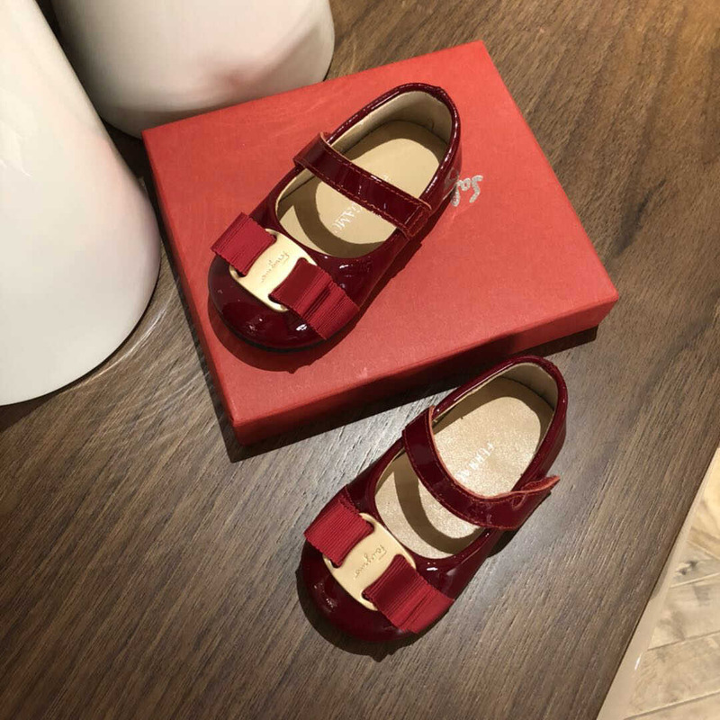 Ferragamo Kids Flat Shoes Red