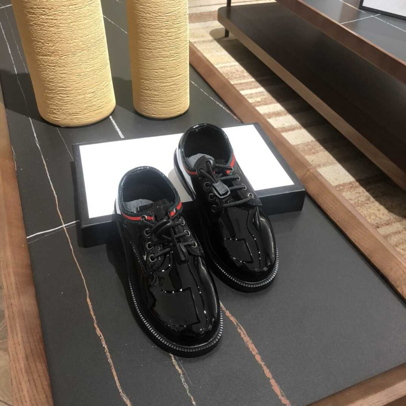 G*u*i kids leather shoes