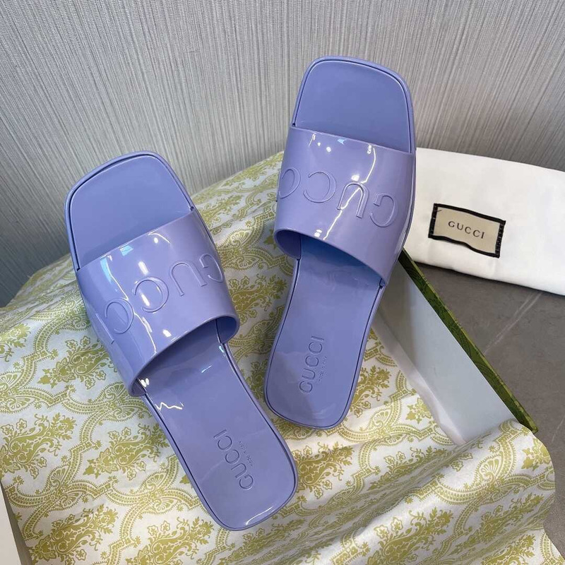 G*u*i women rubber slide sandal purple
