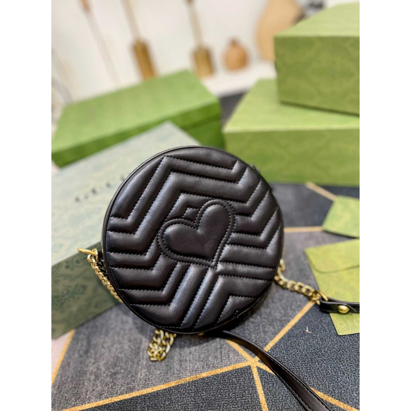 G*u*i black marmont round cross bag