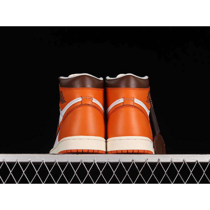 Nike Air Jordan 1 Retro High OG Startfish
