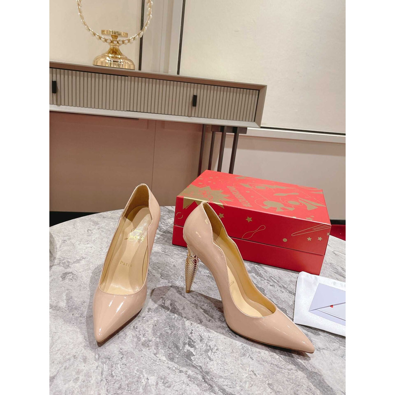 Ch**an louboutin hot chick patent leather pumps 100 nude