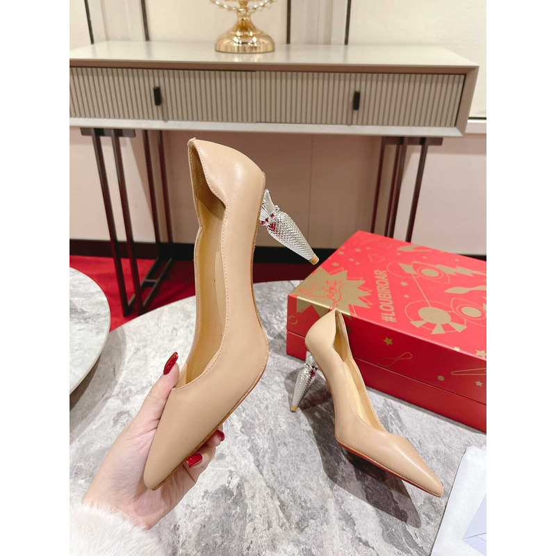 Ch**an louboutin hot chick patent leather pumps 100 nude
