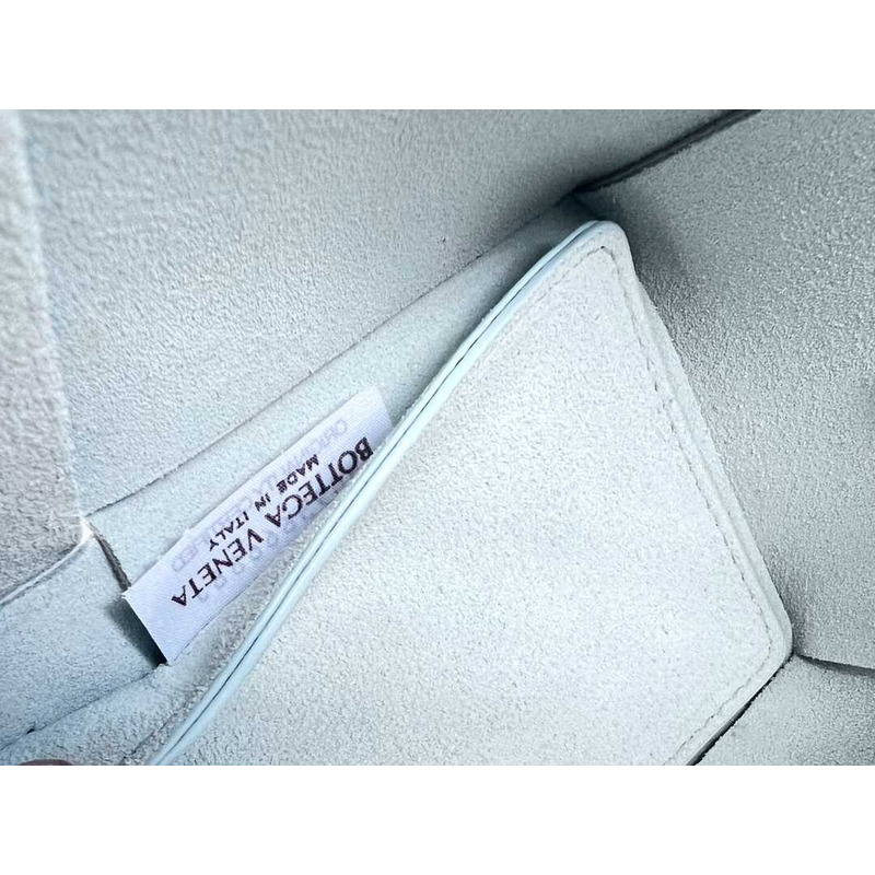 Bo*te*ga ve*ne*ta mini arco tote bag pale blue