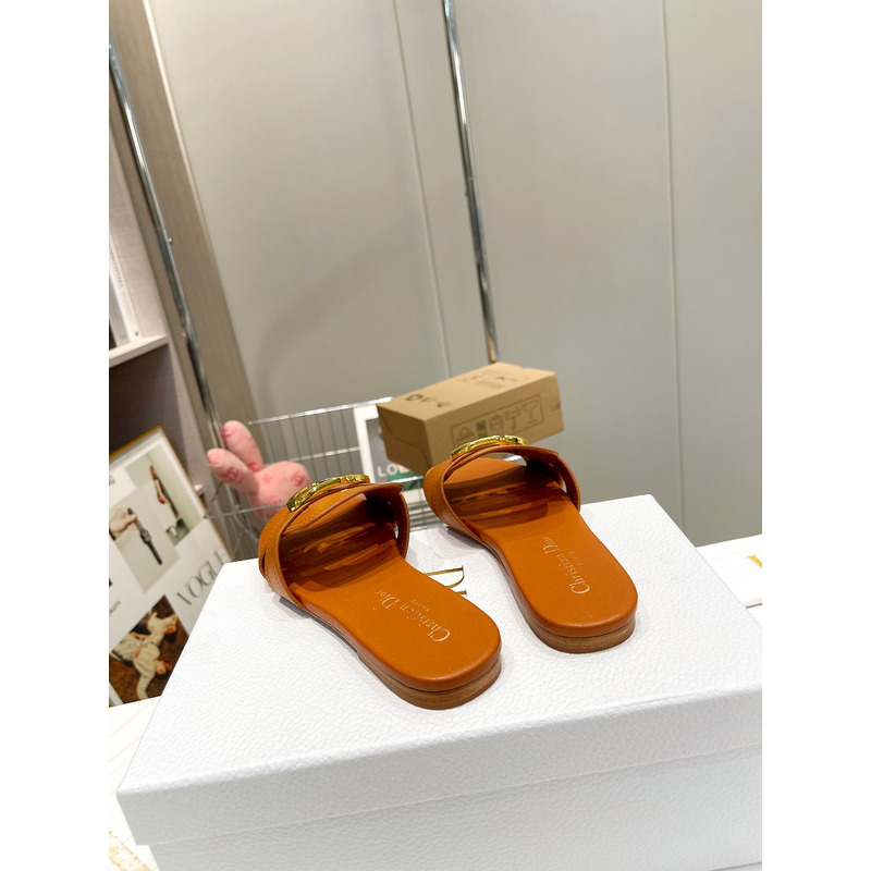 D*or 30 montaigne slide calfskin brown