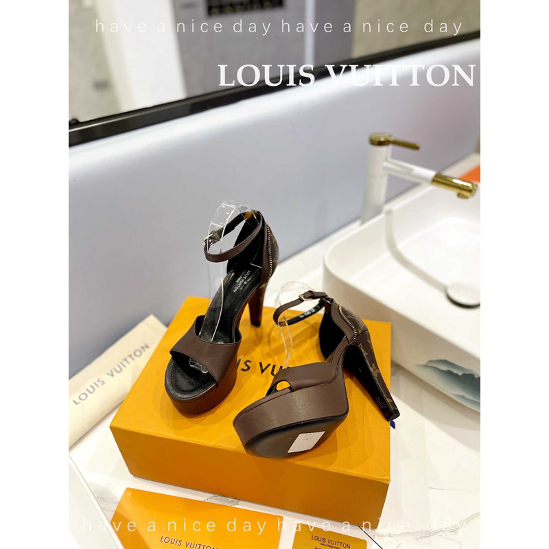 l**is V*t*n afterglow platform sandal monogram coffe
