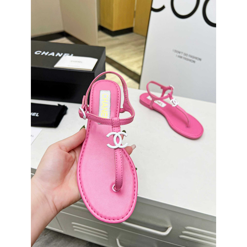 Ch*el lambskin & strass sandal pink