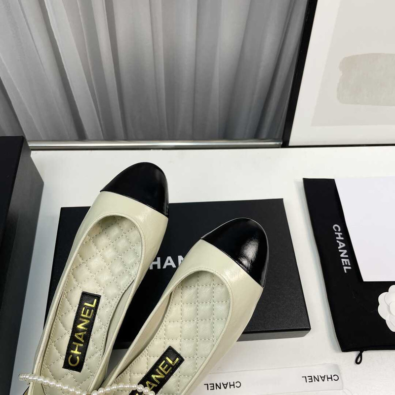 Ch*el plain leather logo ballet shoes green and black