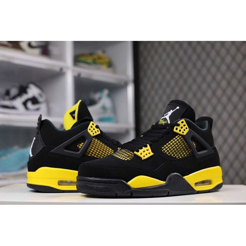 Jordan Air Jordan 4 Thunder Sneakers Yellow And Black