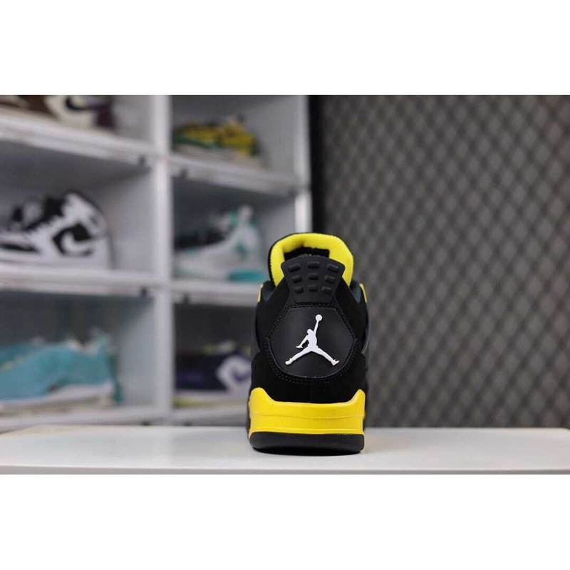 Jordan Air Jordan 4 Thunder Sneakers Yellow And Black