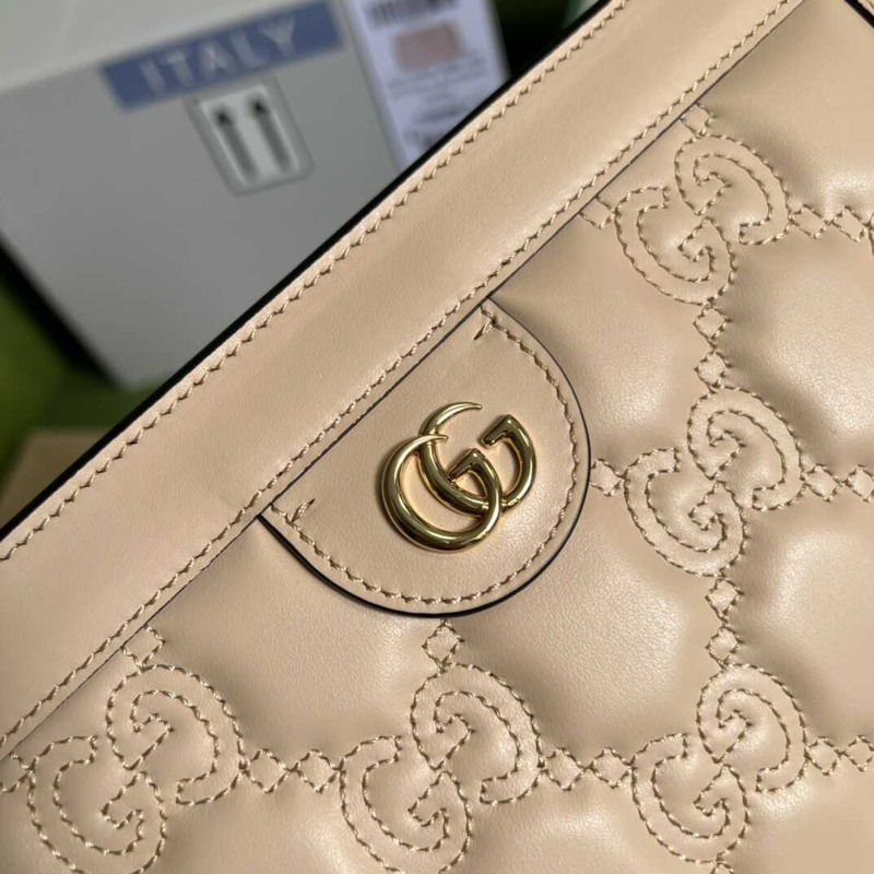 G*u*i gg matelasse small bag nude leather
