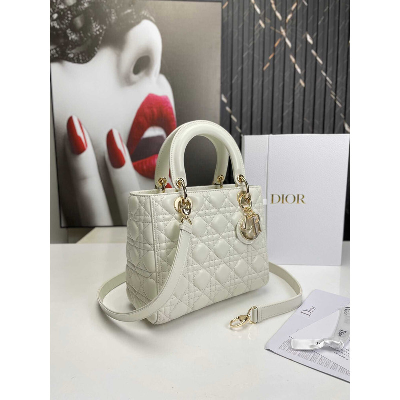D*or lambskin cannage medium lady D*or white