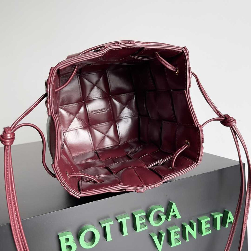 Bo*te*ga ve*ne*ta small sheepskin cassette bucket bag burgundy