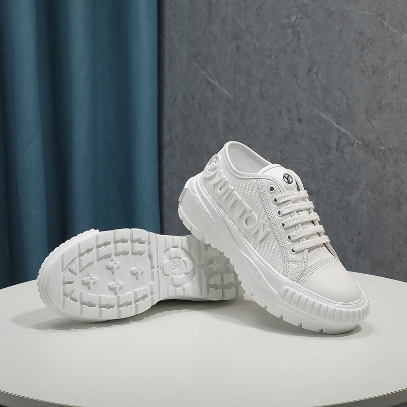 l**is V*t*n lv squad sneaker white