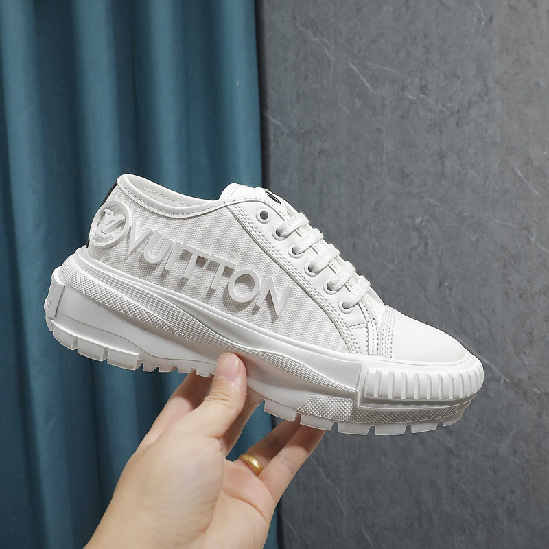 l**is V*t*n lv squad sneaker white