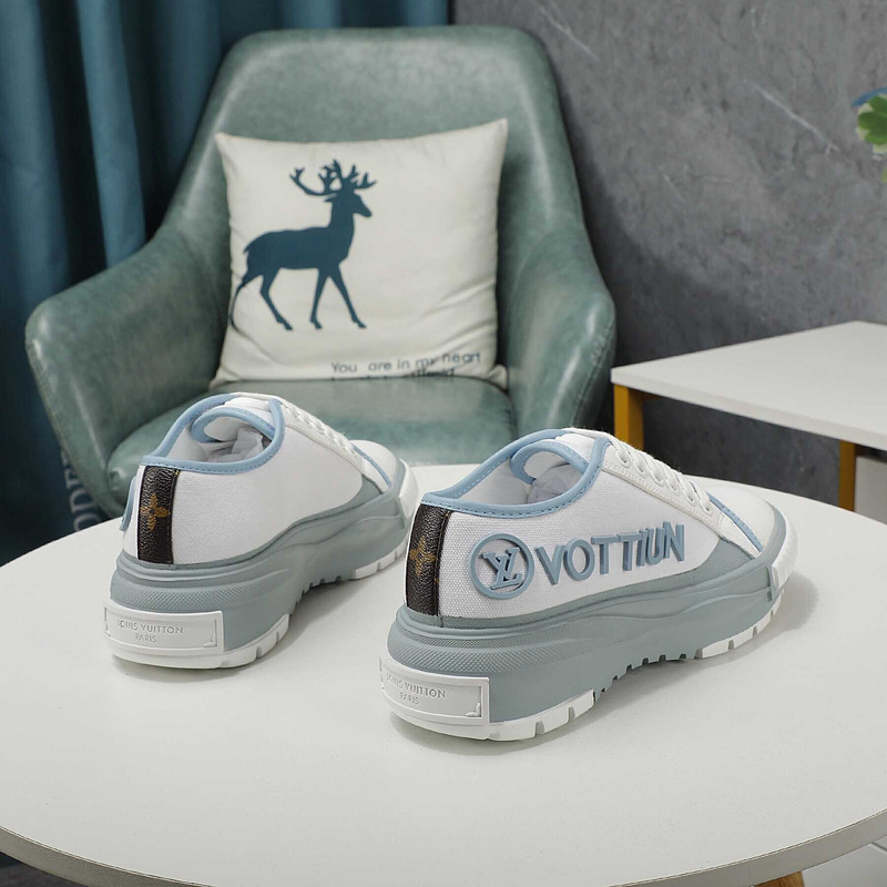 l**is V*t*n lv squad sneaker light blue