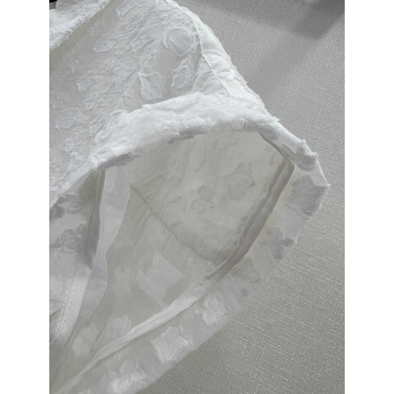 l**is V*t*n sleeveless shirt white