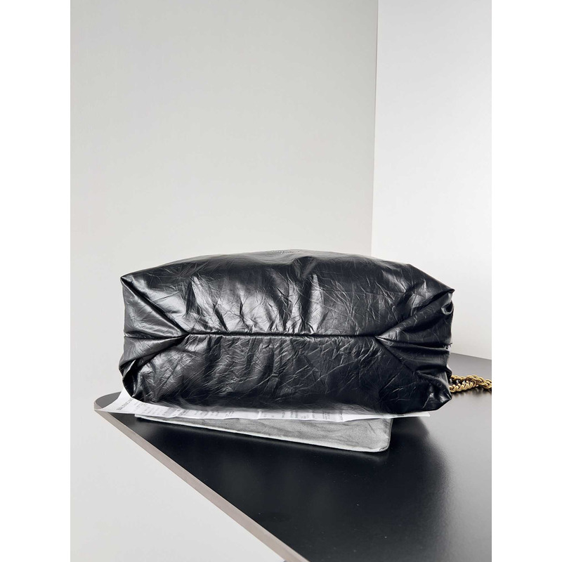 Ba*len*cia*ga medium crush tote black