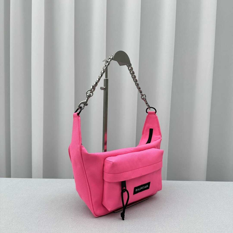 Ba*len*cia*ga raver medium nylon shoulder bag bright pink