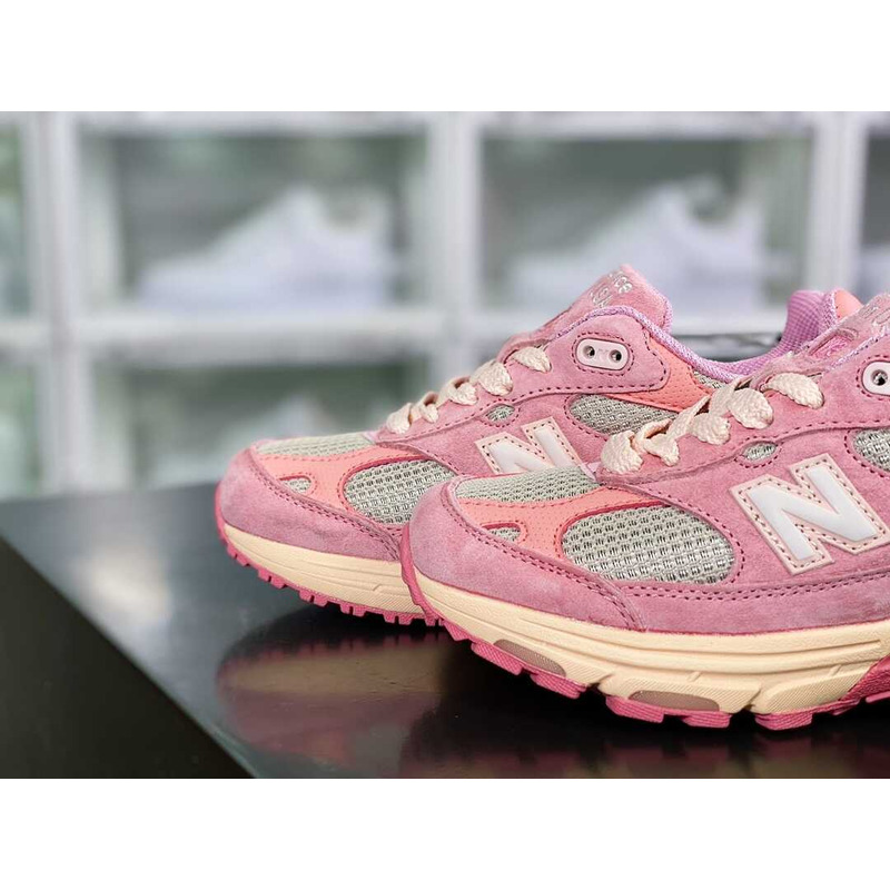 New Balance 993 Powder Pink