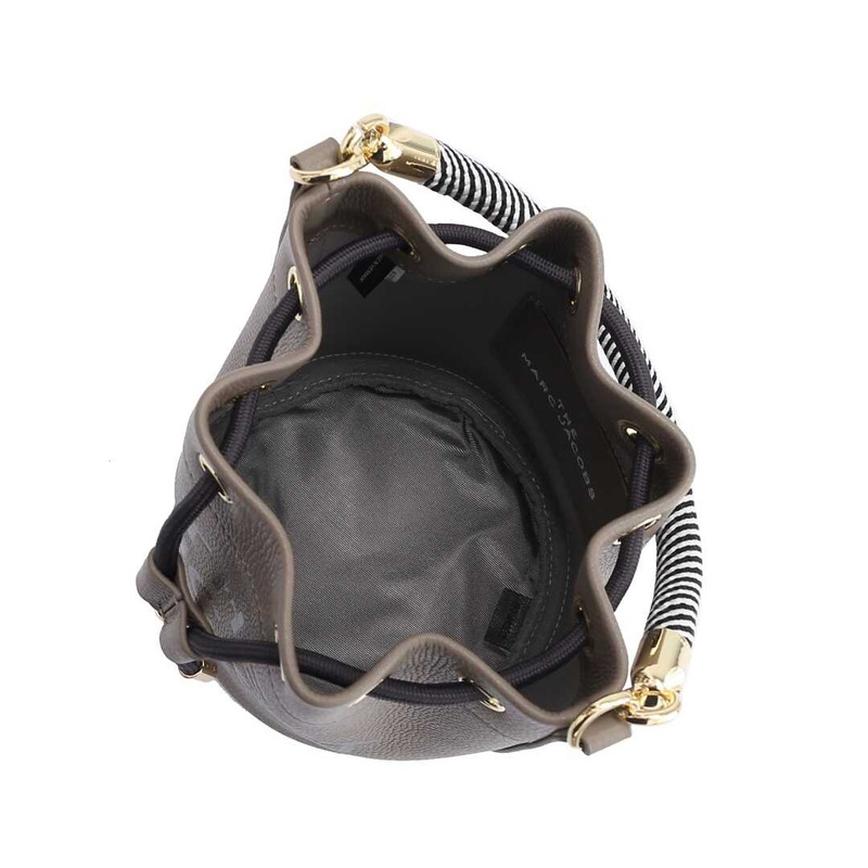 Marc Jacobs The Leather Bucket Bag Brown