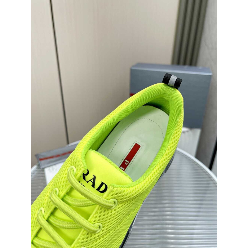 Pra*a collison cross low sneakers lime green