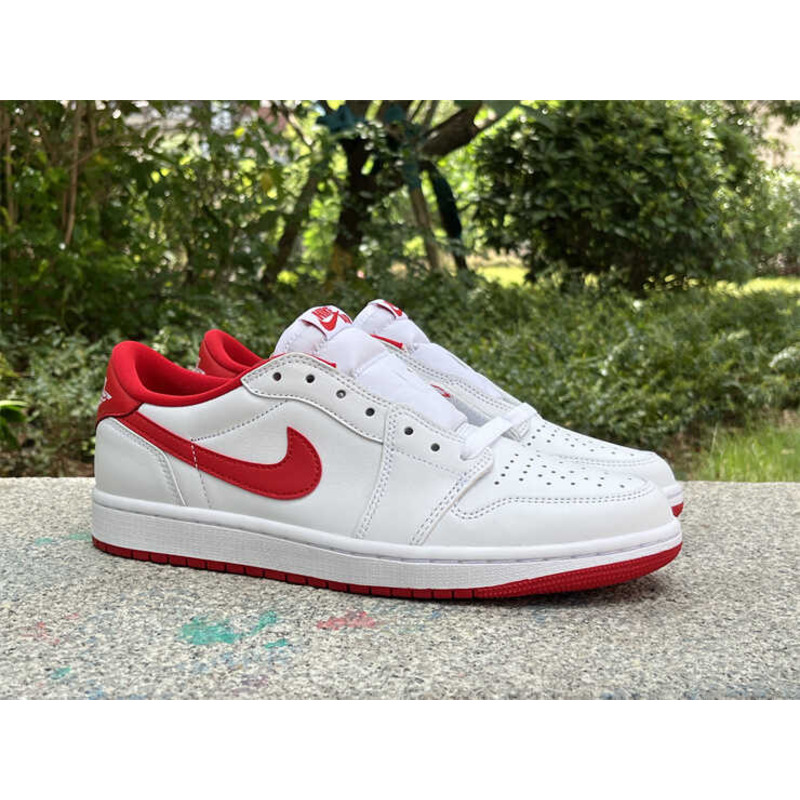 Air Jordan 1 Low OG “University Red”