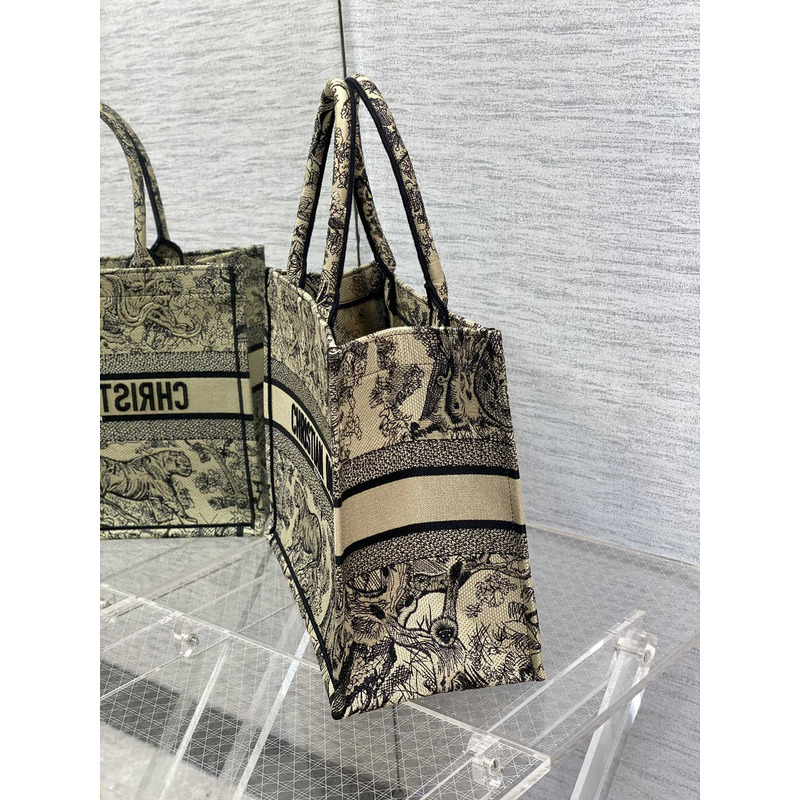 D*or medium D*or book tote beige/black