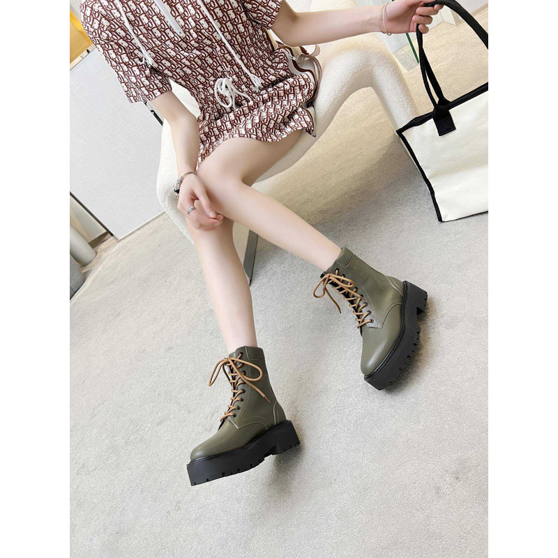 Ce**e lace-up boot with triomphe bulky calfskin green