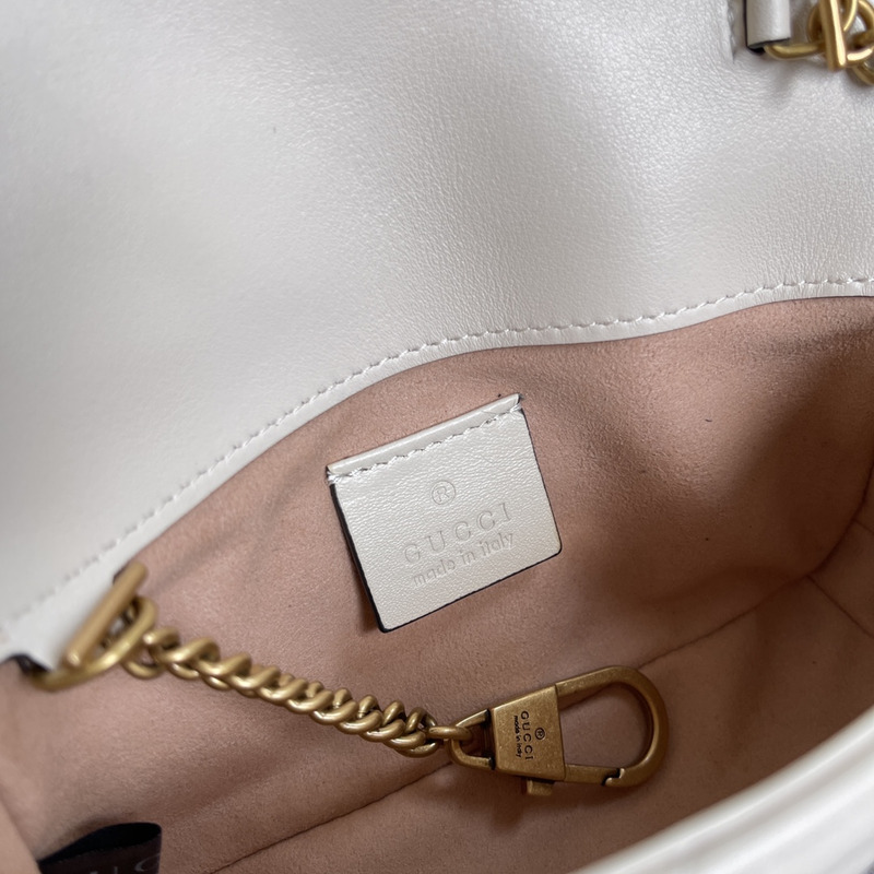 g*u*i gg marmont matelasse S*per mini bag white