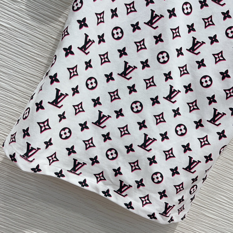l**is V*t*n tricolor monogram t-shirt