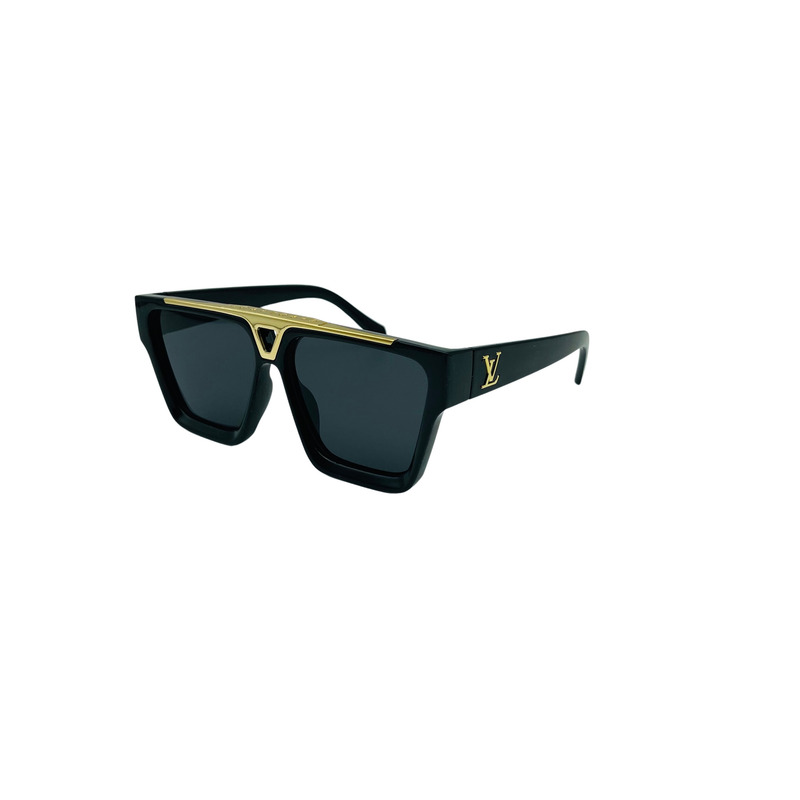 l**is V*t*n 1.1 evidence sunglasses