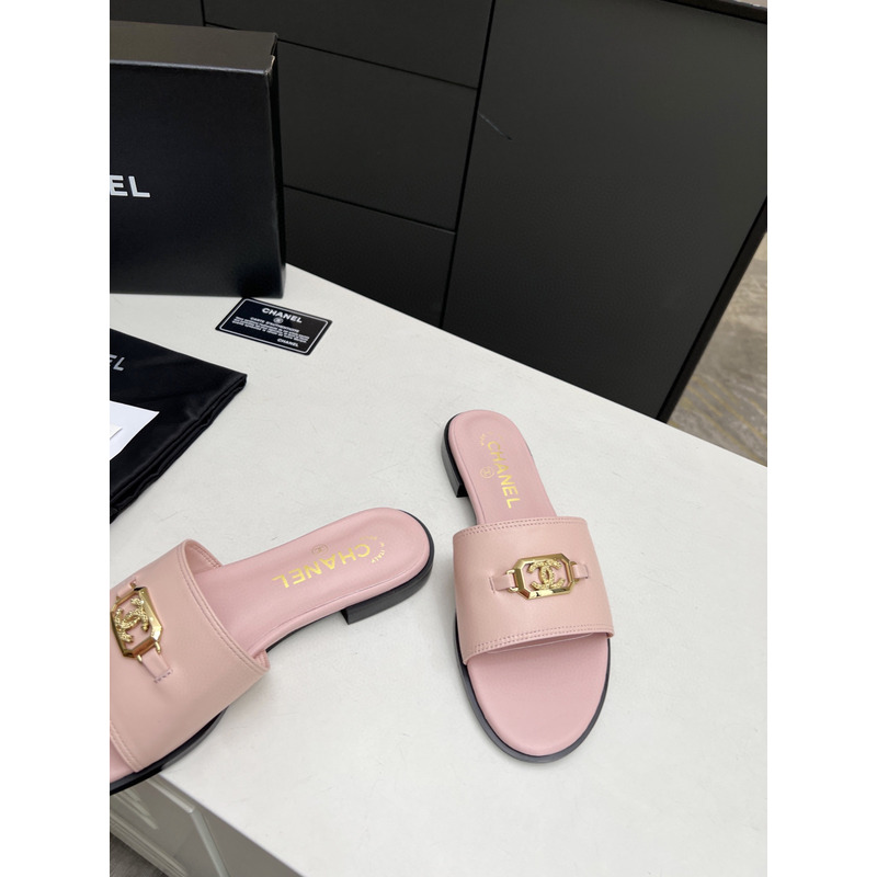 Ch*el calfskin&metal mules pink