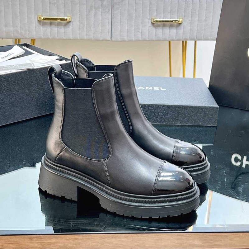 Ch*el calfskin cc logo chelsea boots black