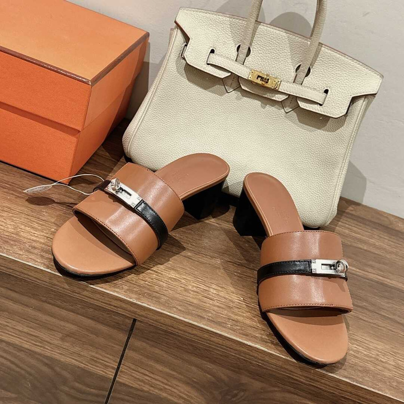 H**mes gigi 50 sandals gold and black