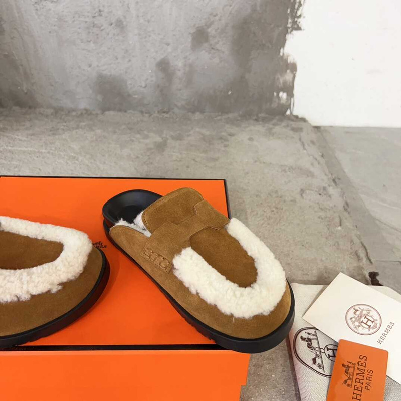 H**mes fur-trimmed loafers brown