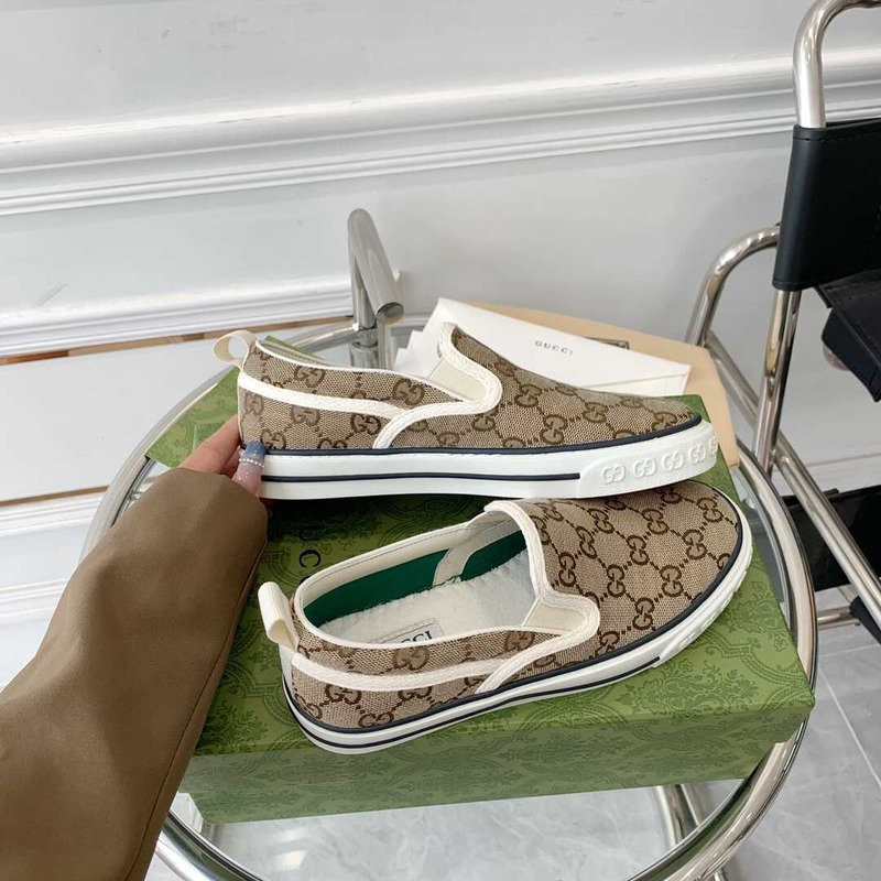G*u*i women`s G*u*i tennis 1977 slip-on sneaker