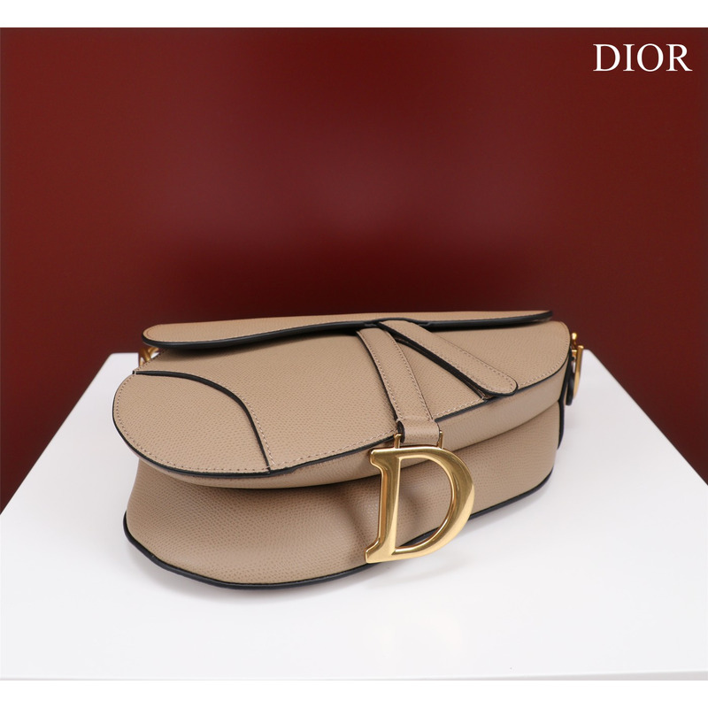 D*or saddle medium shoulder bag in calfskin