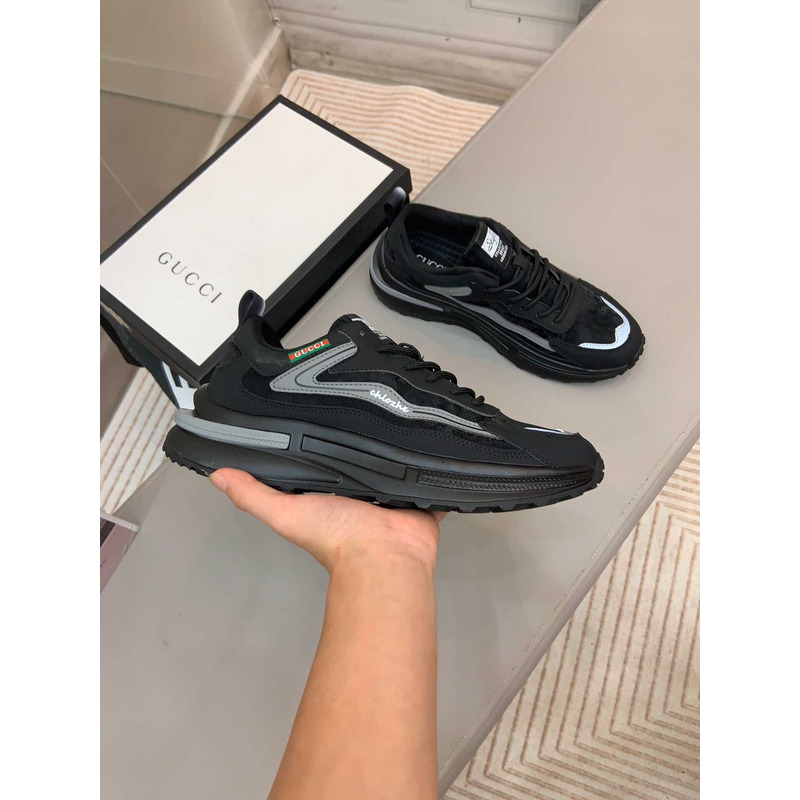 G*u*i sneaker black and gray