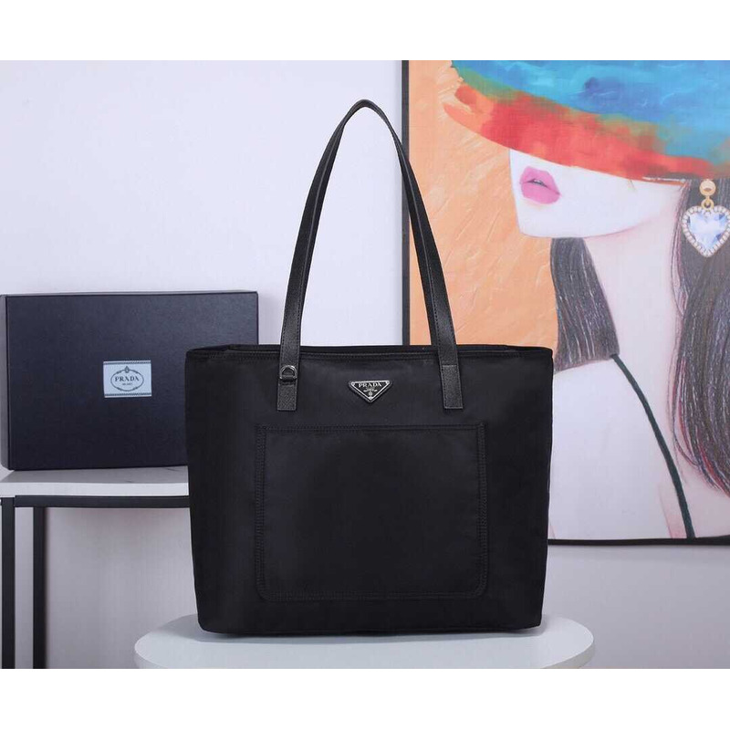 Pra*a recycled nylon tote bag black