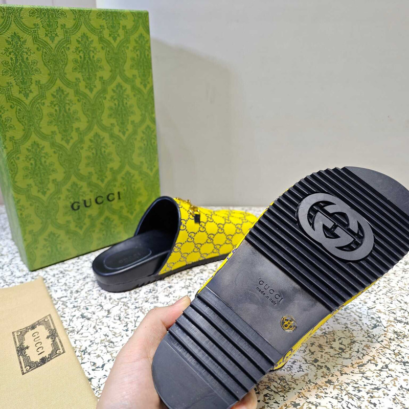 g*u*i gg S*p*e horesbit slippers yellow