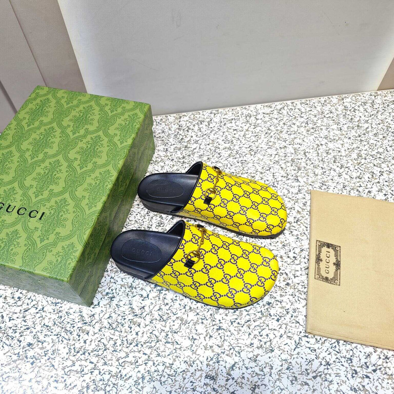 g*u*i gg S*p*e horesbit slippers yellow