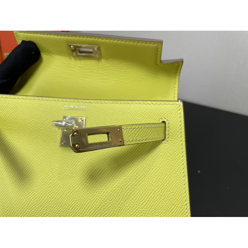 H**mes mini kelly bag green