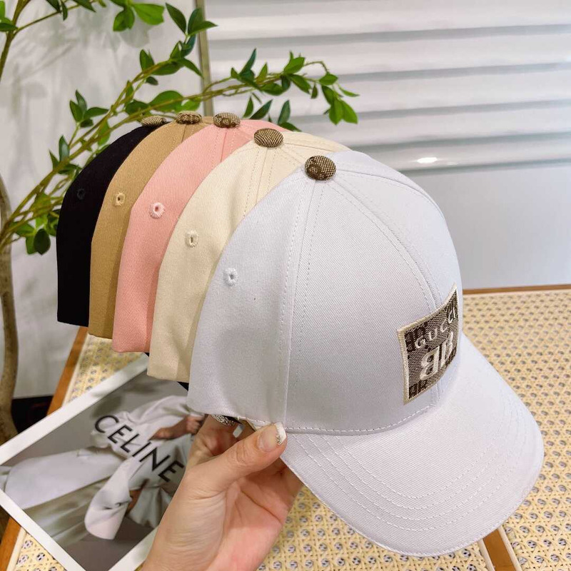 G*u*i baseball cap white